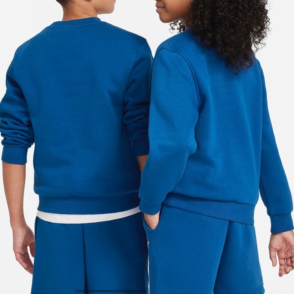 Nike Sportswear Club Fleece
Big Kids' Sweatshirt small - Picture 2 of 5